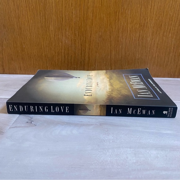 🔶 {4/$12} Enduring Love” by Ian McEwan - Paperback - Picture 4 of 11